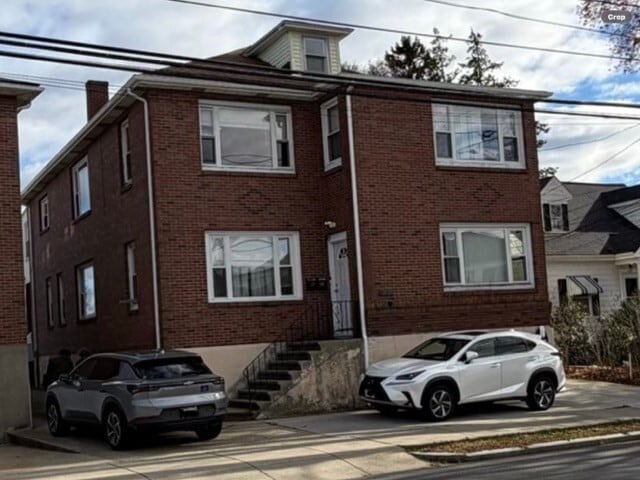 Primary Photo - 241 Lexington St