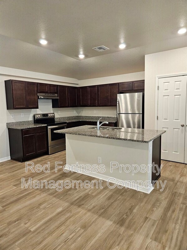 Building Photo - 1957 Laverna Ave