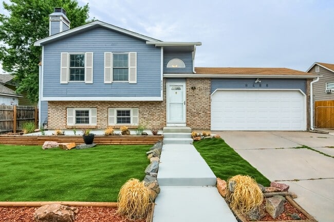 Building Photo - 8488 Prairie Clover Way