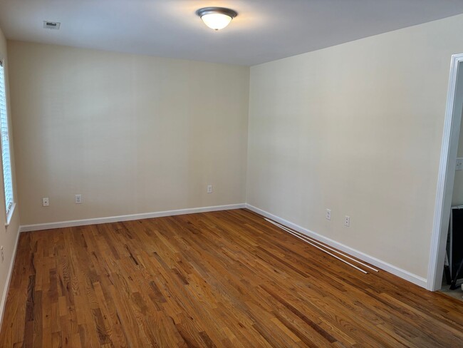 Foto del edificio - 803 Pine St