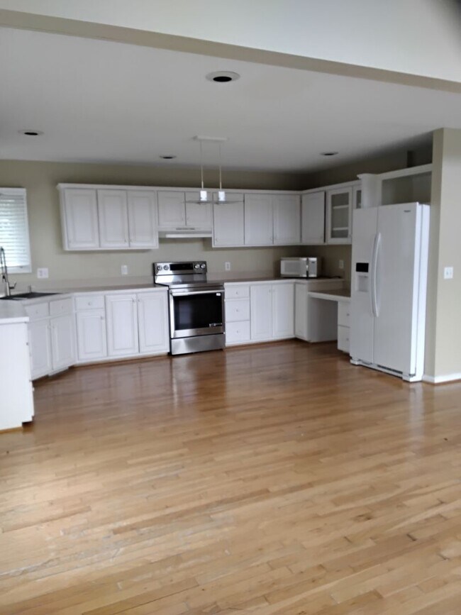 Foto del edificio - Emerald Isle Gated Community