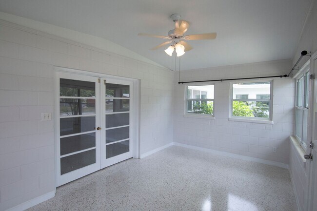 Foto del edificio - 2510 Roxbury Rd
