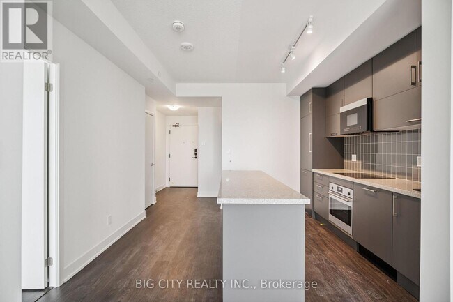Building Photo - 56-2456 Andre de Grasse St