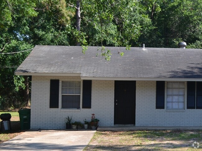Building Photo - 314-B Rehwinkle Dr