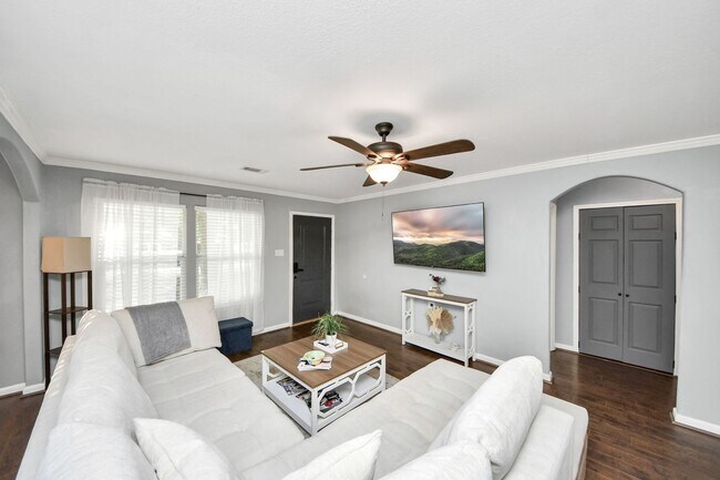 Foto del edificio - 7032 Conley St