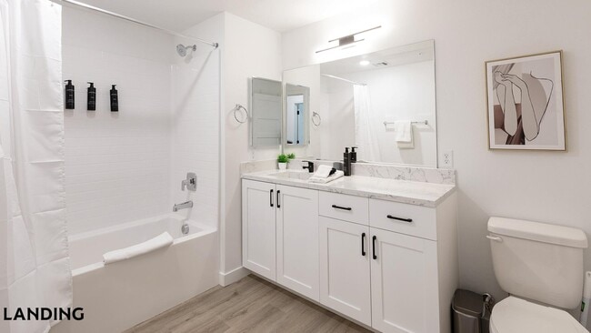 Foto del edificio - 2555 N Rancho Dr