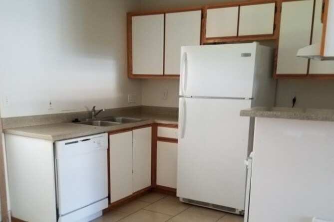 Cocina - 17010 SE Stark St
