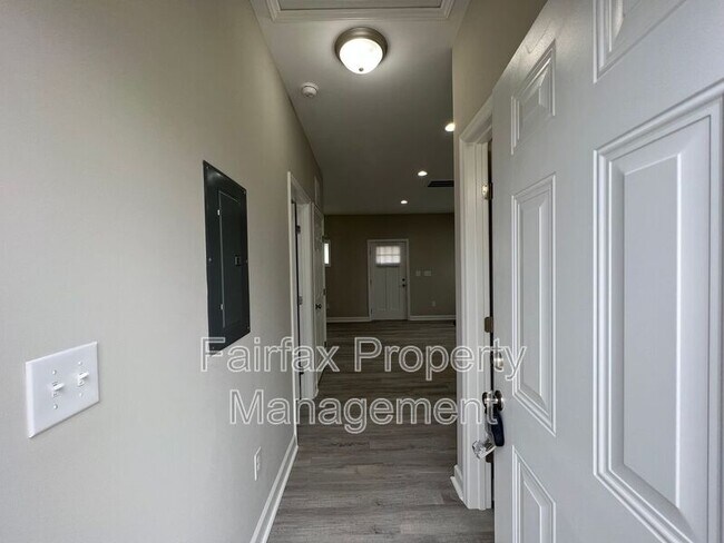 Foto del edificio - 2305 Owen St