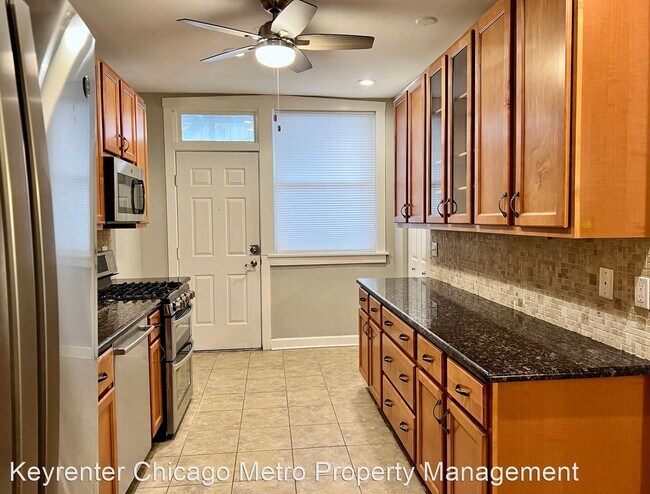 Building Photo - 4 br, 2 bath House - 842 W. Agatite Ave #2E