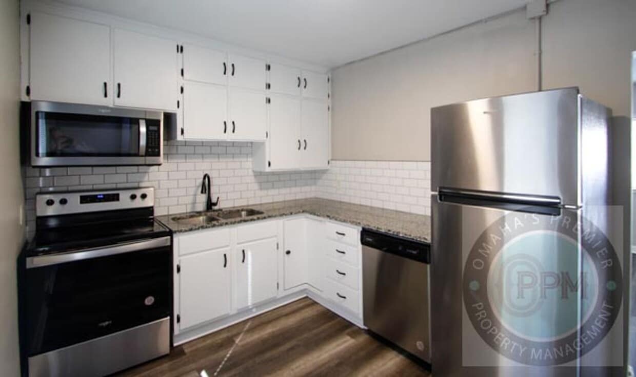 GBR 3309 S 32 Avenue - GBR 3309 S 32 Avenue