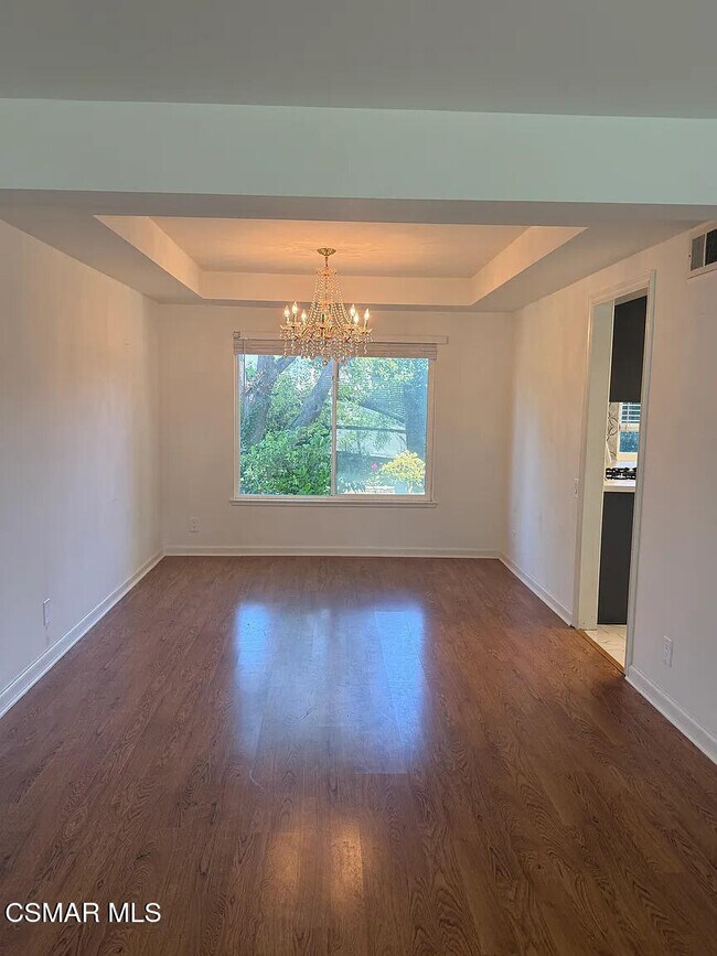 Foto del edificio - 739 San Martin Pl
