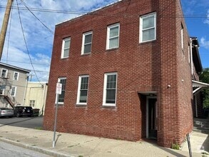Building Photo - 11 Orchard St