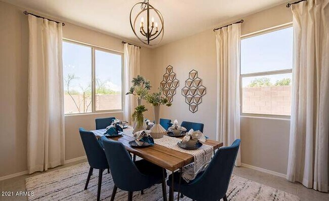 Foto del edificio - 1594 E Kingman Pl