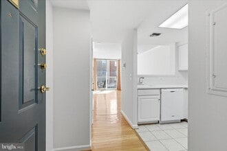 Building Photo - 3830 9th St N