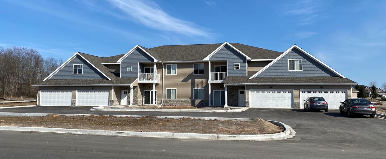 Mulliner Crossing Apartments Hobart, WI