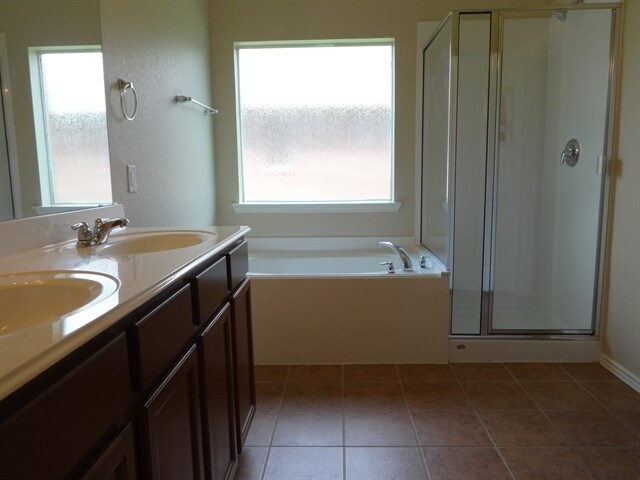 Building Photo - 1714 Chestnut Glen Ct