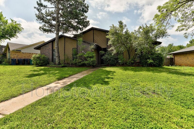Primary Photo - 816 NW 139th St