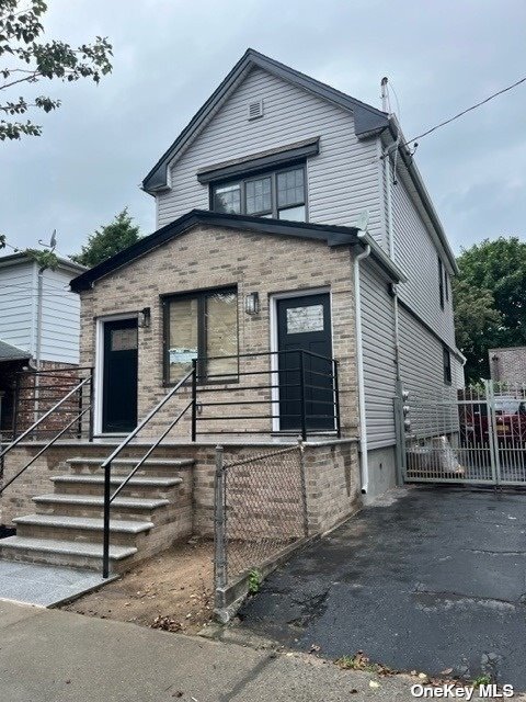 Primary Photo - 160-15 79th Ave