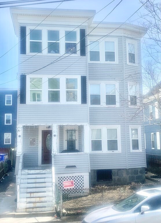 Foto principal - 87 Westville St