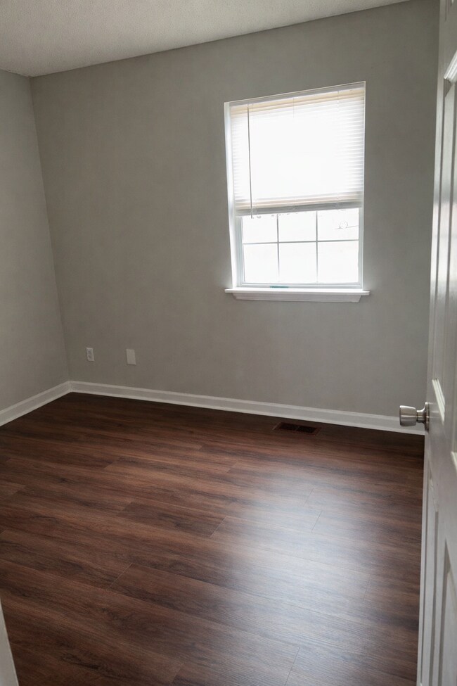 Foto del edificio - 4386 Thrasher Cir