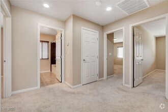 Building Photo - 6402 Parrot Ridge Ct