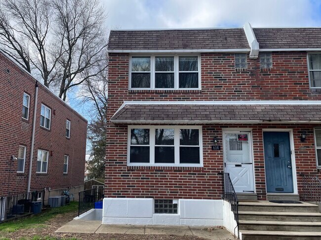 Foto del edificio - 614 Borbeck Ave