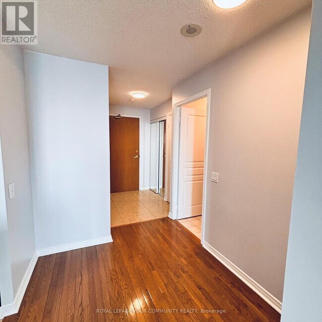 Photo du bâtiment - 9 Northern Heights Dr