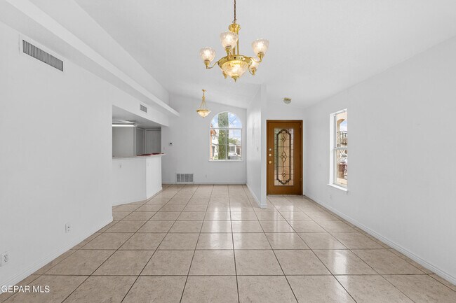 Foto del edificio - 12290 Tierra Bella Dr