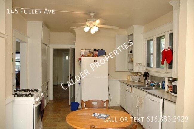 Foto del edificio - 145 Fuller Ave SE
