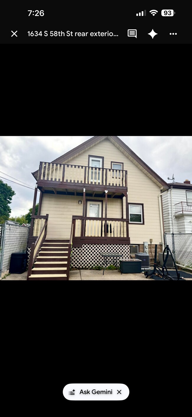 Parte trasera de la casa - 1634 S 58th St