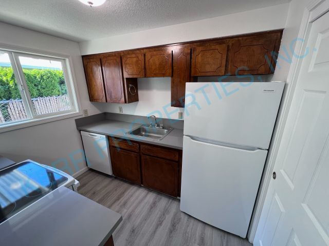 Foto del edificio - Charming 3-Bed, 2-Bath Retreat in Portland...