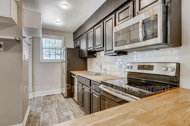 Photo - 1253 Locust St Townhome