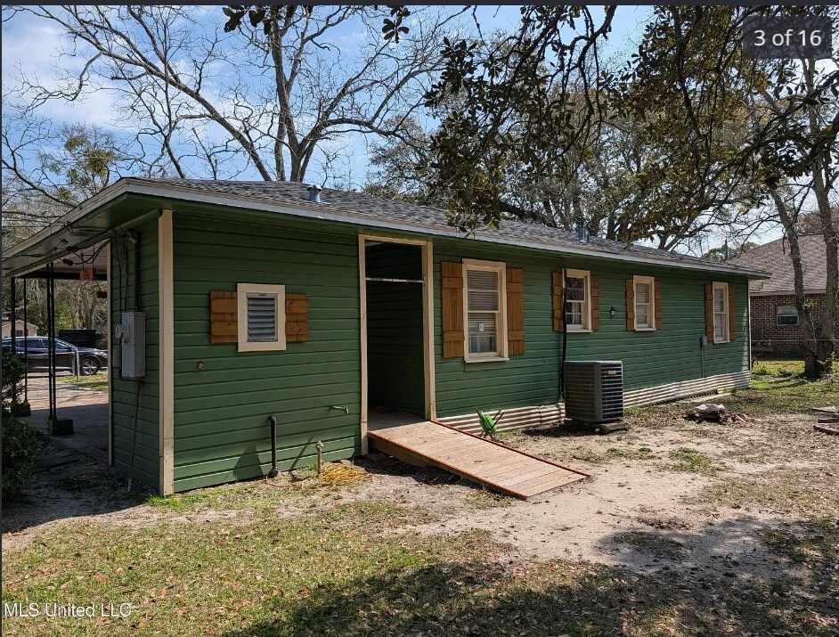 Foto del edificio - 2233 5th Ave