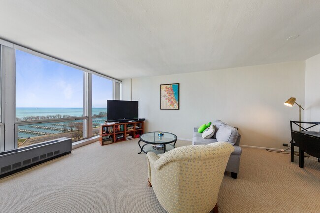 Foto del edificio - 330 W Diversey Pkwy