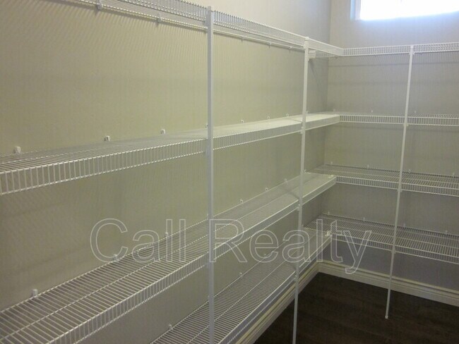 Foto del edificio - 5312 W Oxford Dr