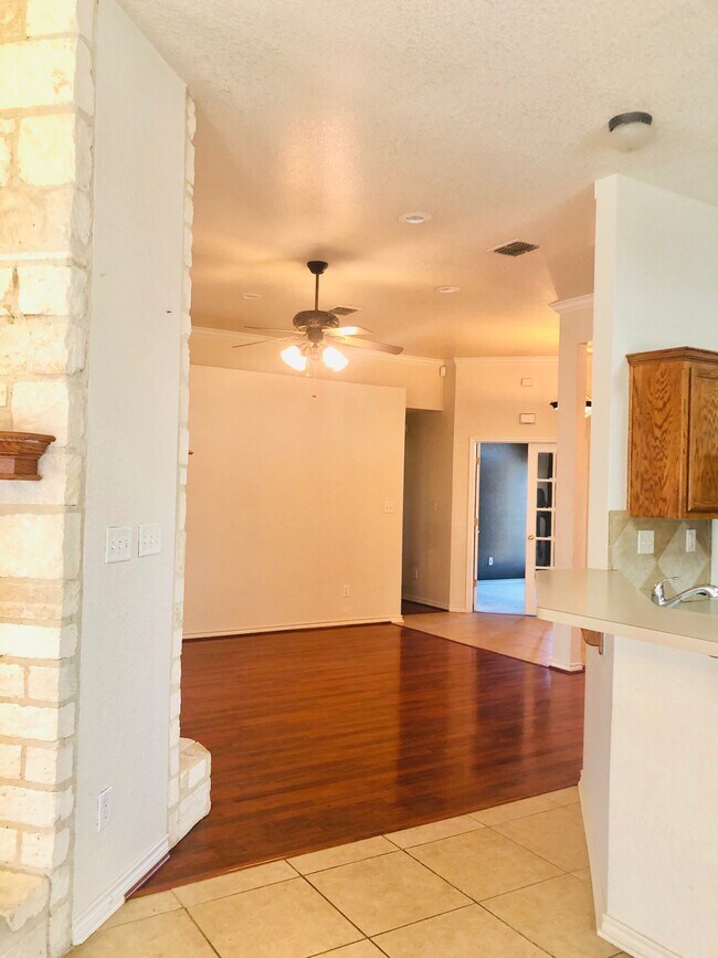 Building Photo - 704 Mustang Trail