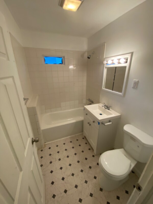 Foto del edificio - 5154 Brookwood Ave