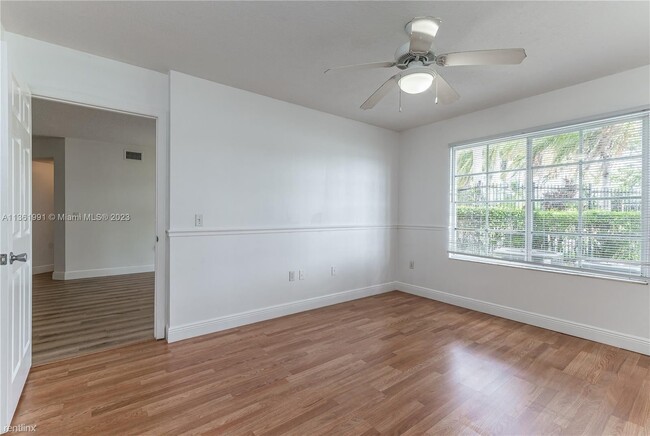 Building Photo - 2 br, 2 bath Condo - 4280 San Marino Blvd