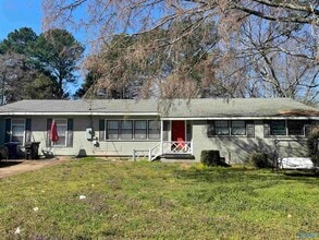 Building Photo - 709 Marion Dr