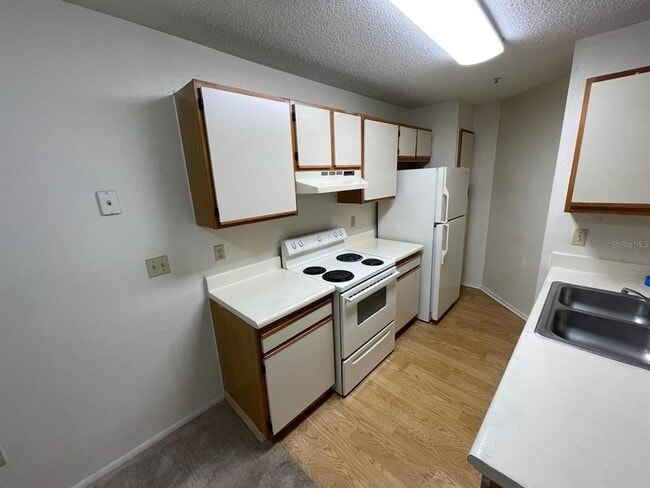 Building Photo - 642 Dory Ln