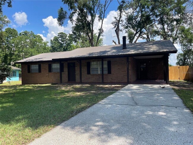 Building Photo - 3/2 Plant City!