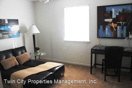 Building Photo - 3604 Comanche St