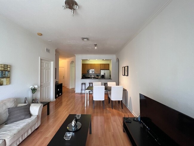 Building Photo - FURNISHED APARTMENT IN THE METROWEST AREA!