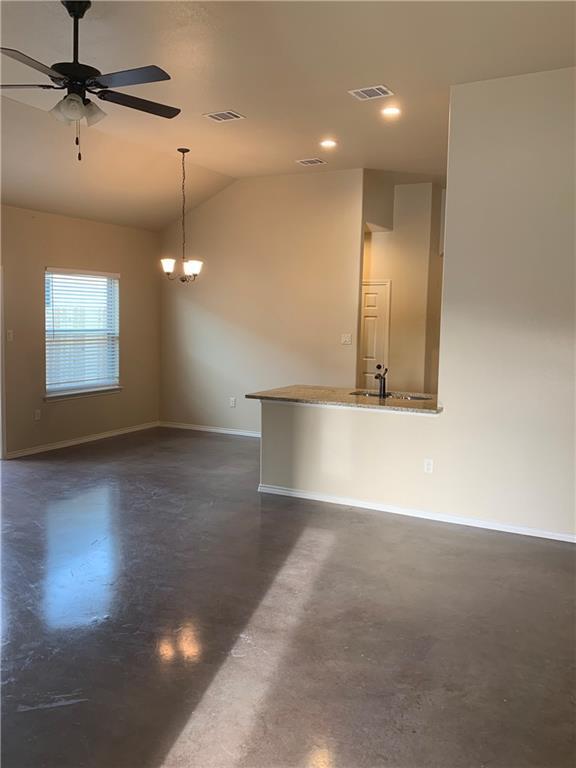 Foto del edificio - 379 Joanne Lp