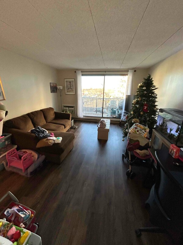 9098 W Terrace Dr Unit 3L, Niles, IL 60714 Condo for Rent in Niles