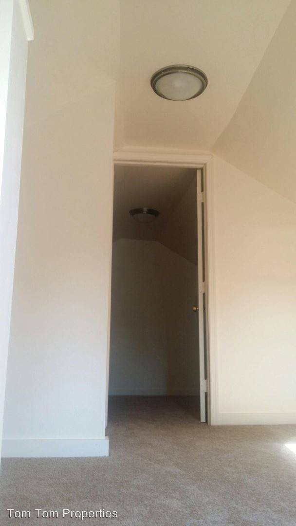 Foto del edificio - 123 E High St