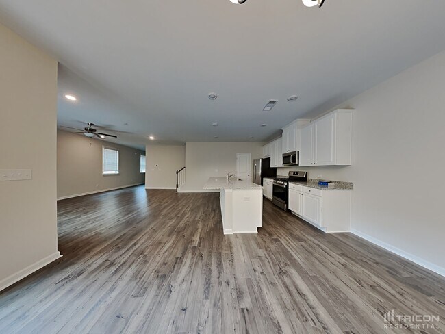 Foto del edificio - 144 Chapelcrest Ln