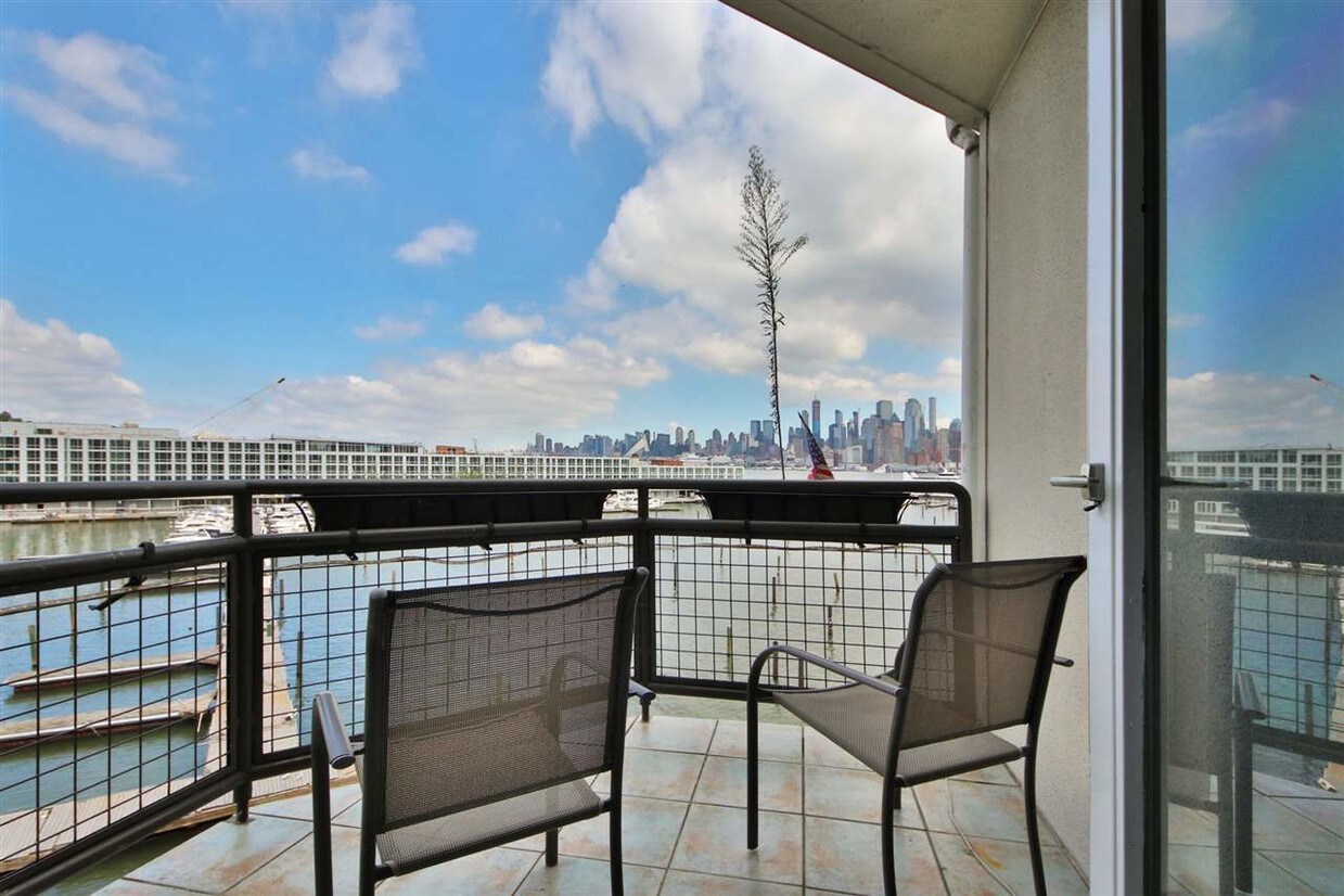 600 Harbor Blvd Unit 1015, Weehawken, NJ 07086 Condo for Rent in