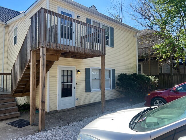 Foto del edificio - 326 E High St