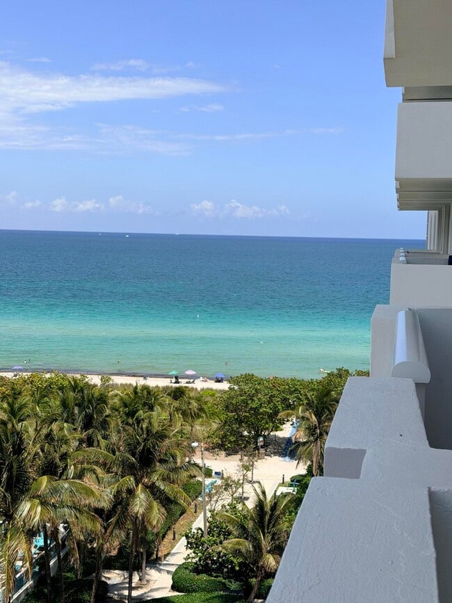Building Photo - 9195 Collins Ave